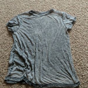 Grey cropped tee
